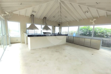 Casa à venda com 4 suítes em Parque dos Príncipes, São Paulo, SP