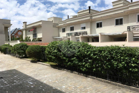 Casa à venda com 4 quartos, sendo 3 suítes,  em Vila Monumento, São Paulo, SP