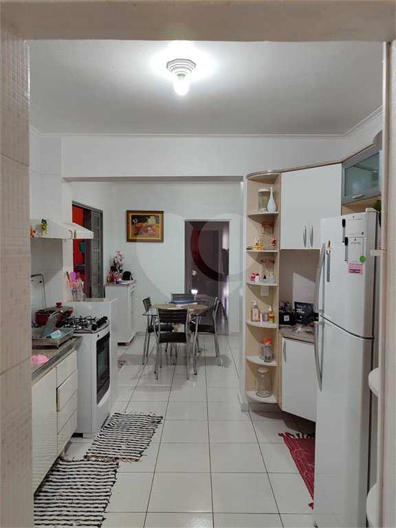 Sobrado à venda com 2 quartos, sendo 1 suíte, em Jardim Iporã, São Paulo, SP