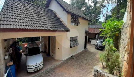 Sobrado à venda ou para alugar com 3 quartos, sendo 1 suíte,  em Serra da Cantareira, Mairiporã, SP
