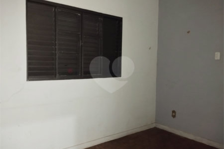 Casa Térrea à venda com 3 quartos, sendo 1 suíte, em Vila Xavier (vila Xavier), Araraquara, SP