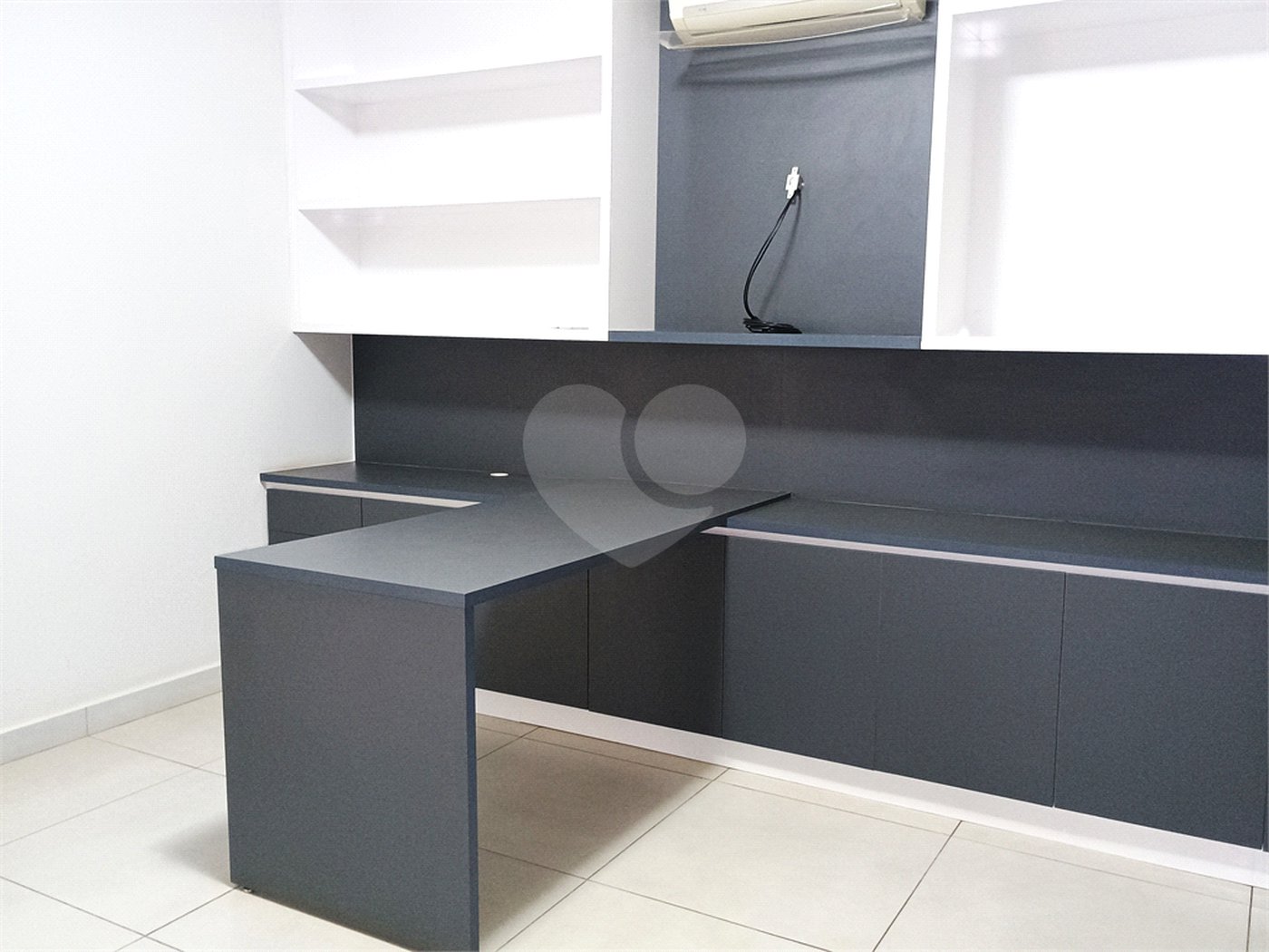 Sobrado à venda com 4 quartos, sendo 1 suíte, em Reserva San Gabriel, Ribeirão Preto, SP