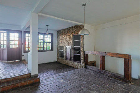 Sobrado à venda com 3 quartos, sendo 1 suíte,  em Jardim Leonor, São Paulo, SP