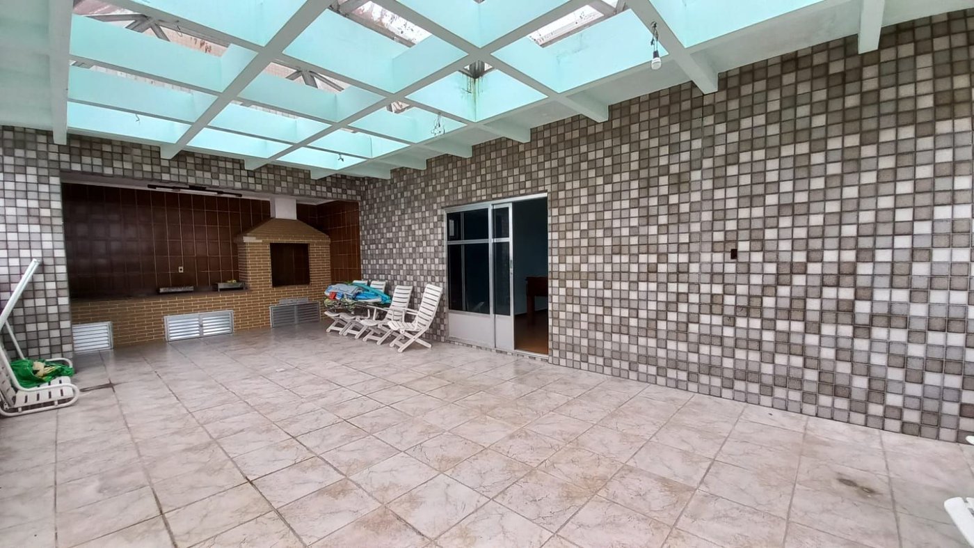 Cobertura com 4 dormitórios à venda, 380 m² por R$ 4.999.999,00 - Gonzaga - Santos/SP