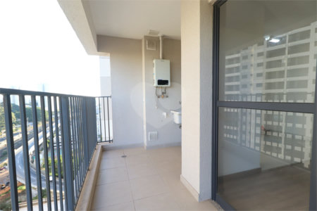 Apartamento à venda com 3 quartos, sendo 1 suíte, em Vila Anastácio, São Paulo, SP