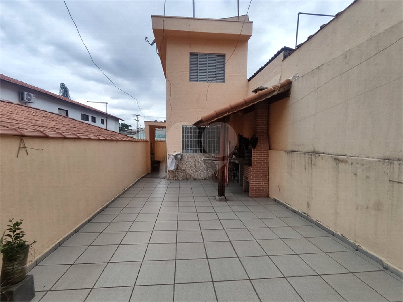 Sobrado à venda com 3 quartos, sendo 1 suíte, em Tremembé, São Paulo, SP