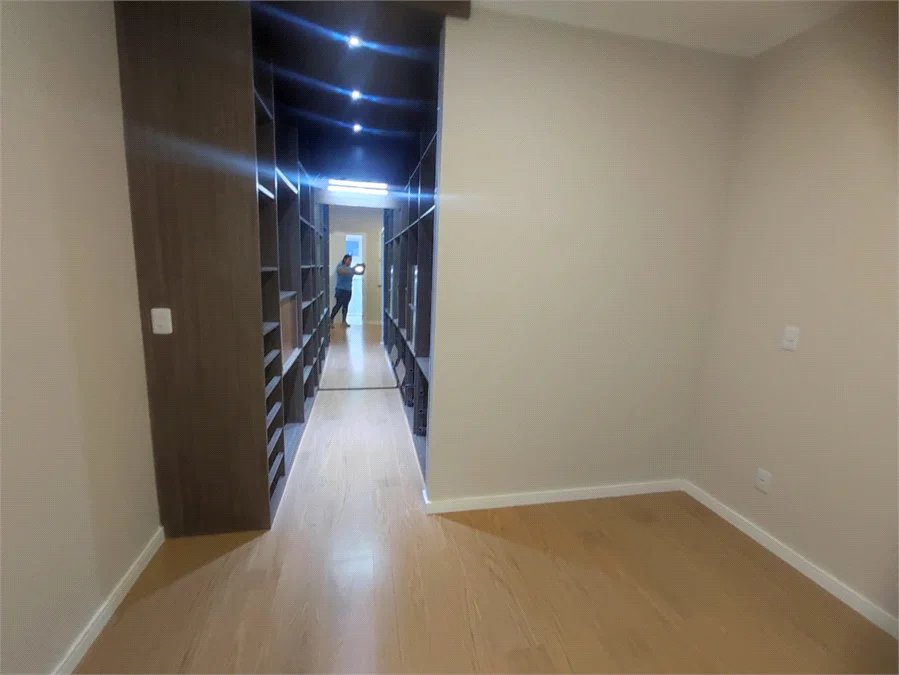 Apartamento à venda com 3 quartos, sendo 2 suítes,  em Jardim Arpoador, São Paulo, SP