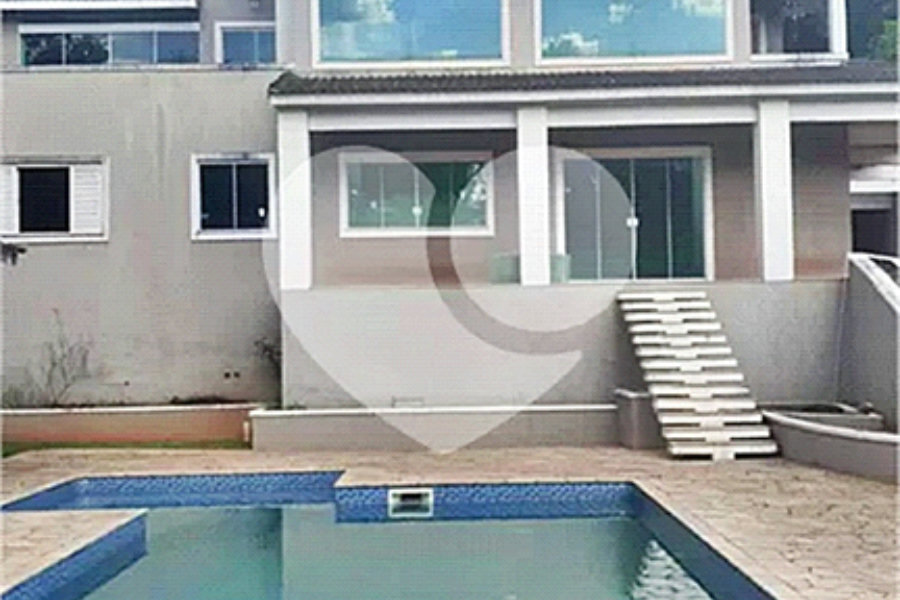 Casa à venda com 3 suítes no condomínio Sausalito, Mairiporã - SP