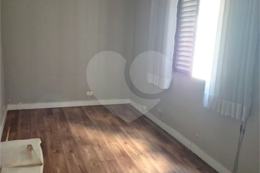 Sobrado à venda com 4 quartos, sendo 1 suíte, em Vila Guilherme, São Paulo, SP