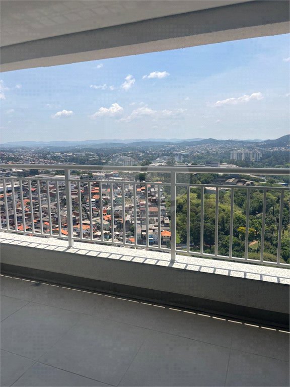 Apartamento à venda com 3 quartos, sendo 1 suíte,  em Barueri, Barueri, SP
