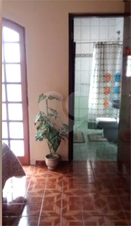 Sobrado à venda com 3 quartos, sendo 1 suíte, em Horto, São Paulo, SP