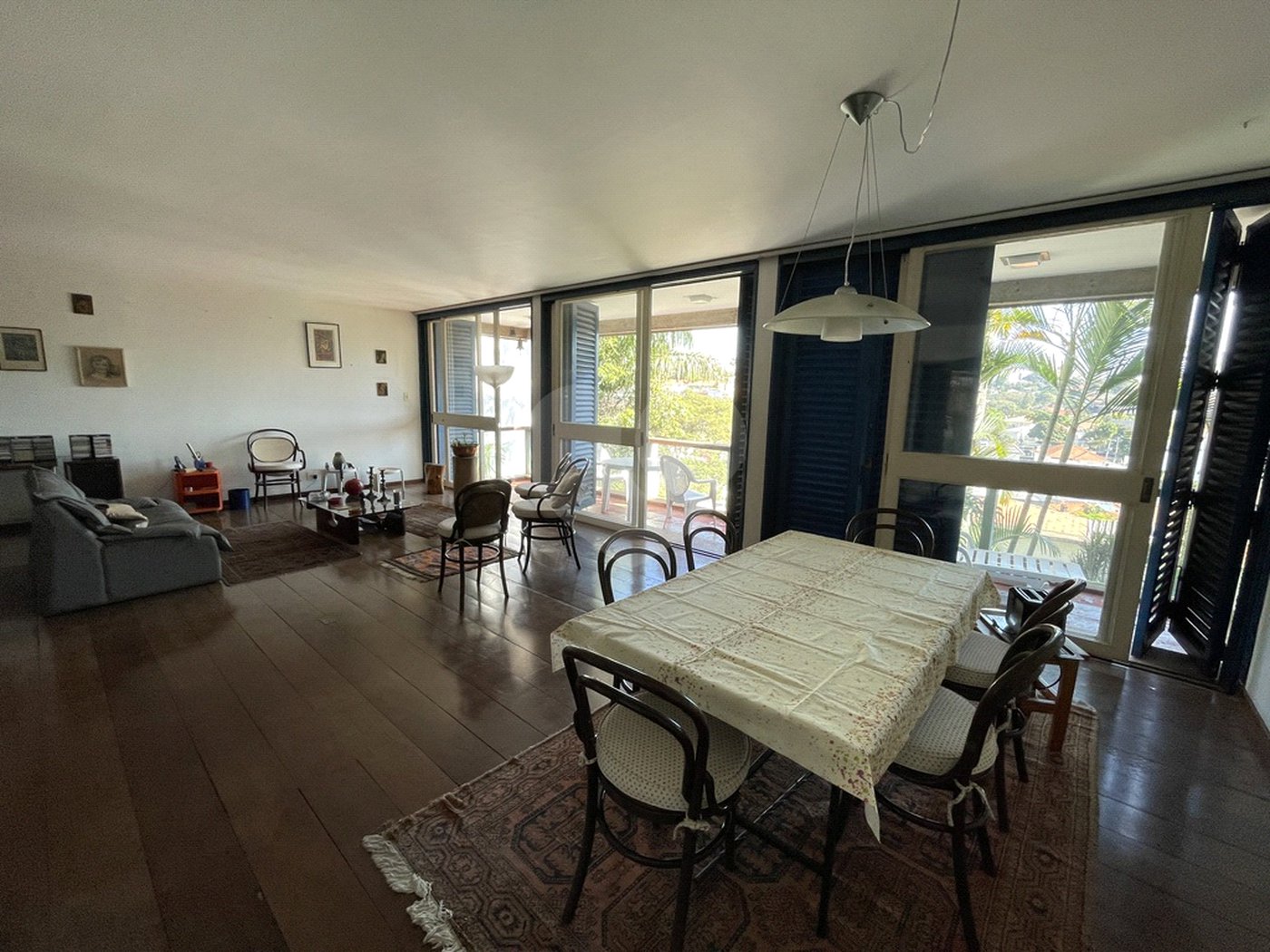 Casa à venda com 4 quartos, sendo 1 suíte,  em Pacaembu, São Paulo, SP