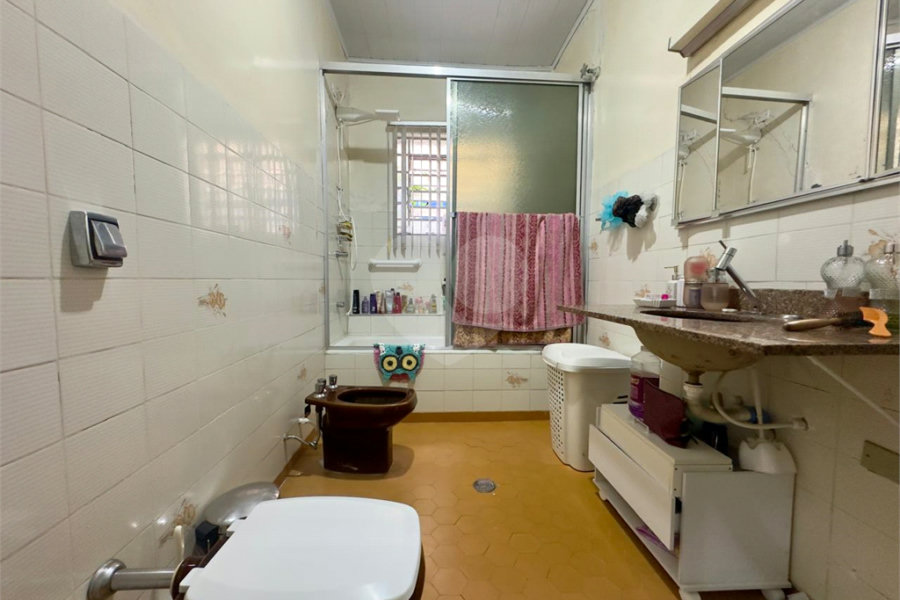 Casa à venda com 3 quartos em Horto, São Paulo, SP