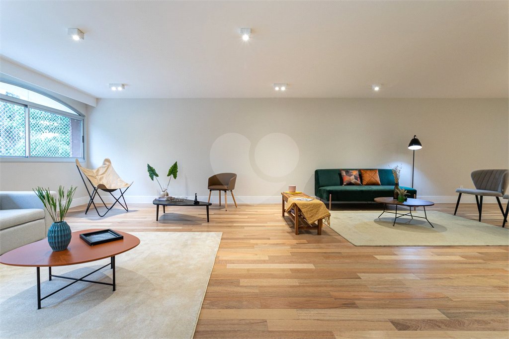 Apartamento à venda com 4 quartos, sendo 2 suítes,  em Bela Vista, São Paulo, SP