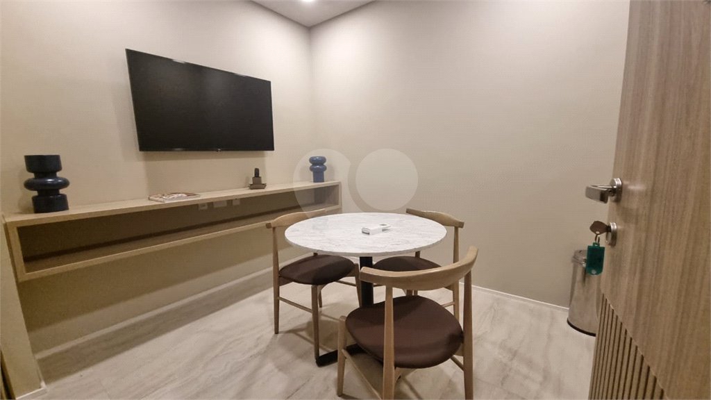 Apartamento à venda com 1 quarto em Vila Nova Conceição, São Paulo, SP