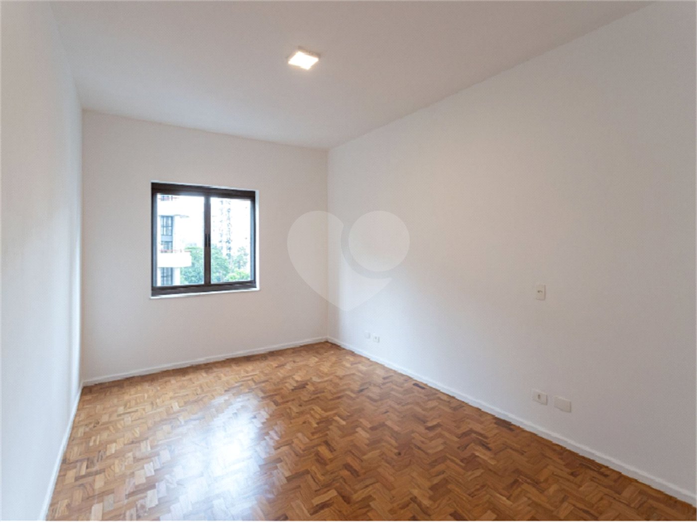 Apartamento à venda com 3 quartos, sendo 1 suíte, em Itaim Bibi, São Paulo, SP