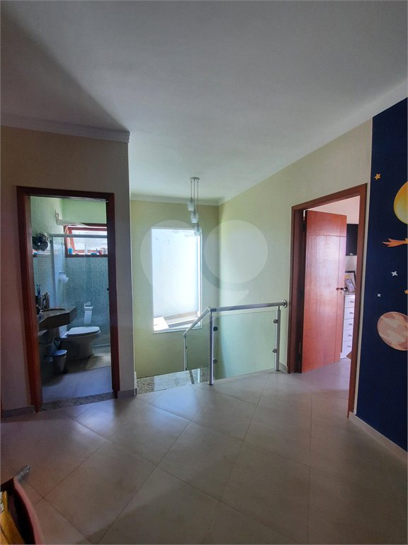 Sobrado à venda com 3 quartos, sendo 1 suíte,  em Jardim Nathalie, Mogi das Cruzes, SP