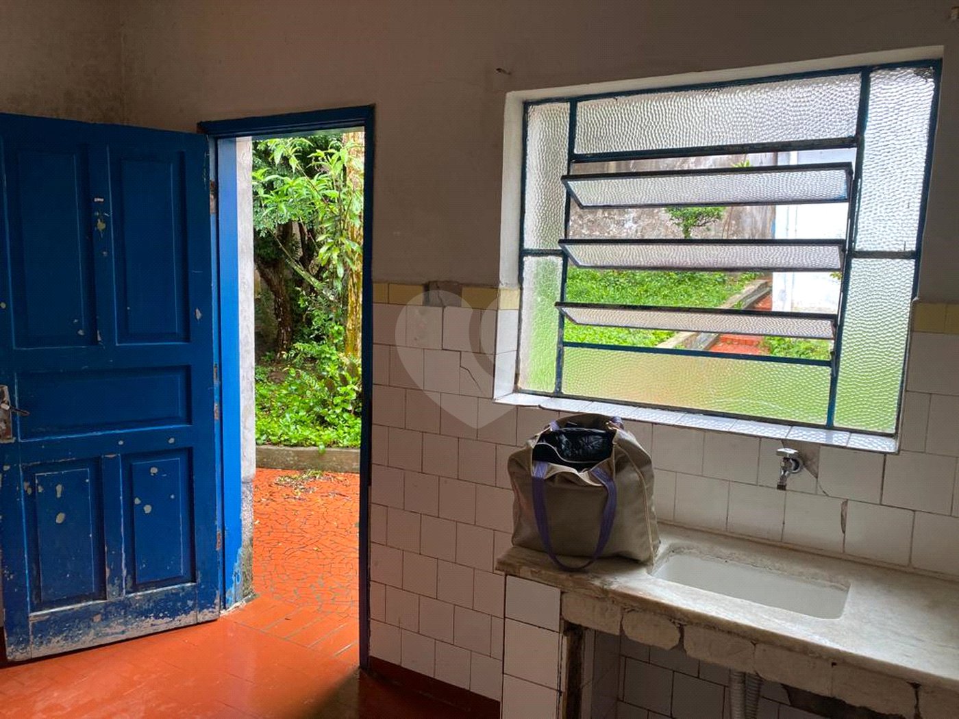 Casa à venda com 3 quartos, sendo 1 suíte, em Indianópolis, São Paulo, SP