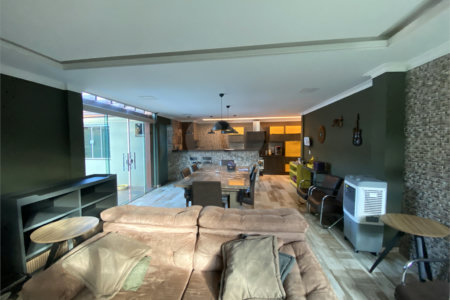 Casa à venda com 2 quartos, sendo 1 suíte, em Jardim Estoril, Ponta Porã, MS