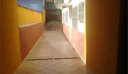 Casa à venda com 4 quartos, sendo 1 suíte,  em Vila Gustavo, São Paulo, SP