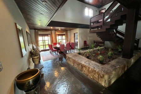 Casa à venda ou para alugar com 4 quartos, sendo 3 suítes, no condomínio Monte Belo, Salto - SP