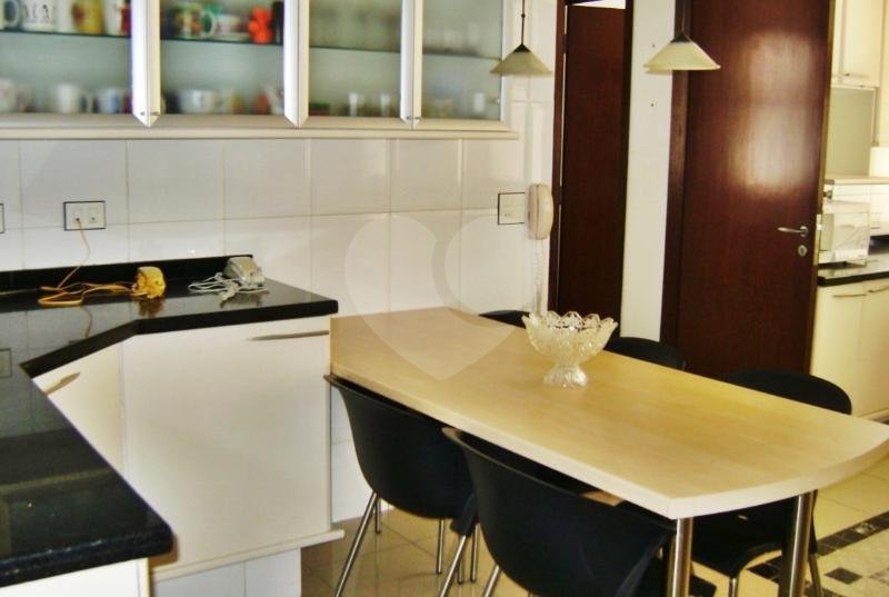 Apartamento para alugar com 3 quartos, sendo 1 suíte, em Santa Cecília, São Paulo, SP