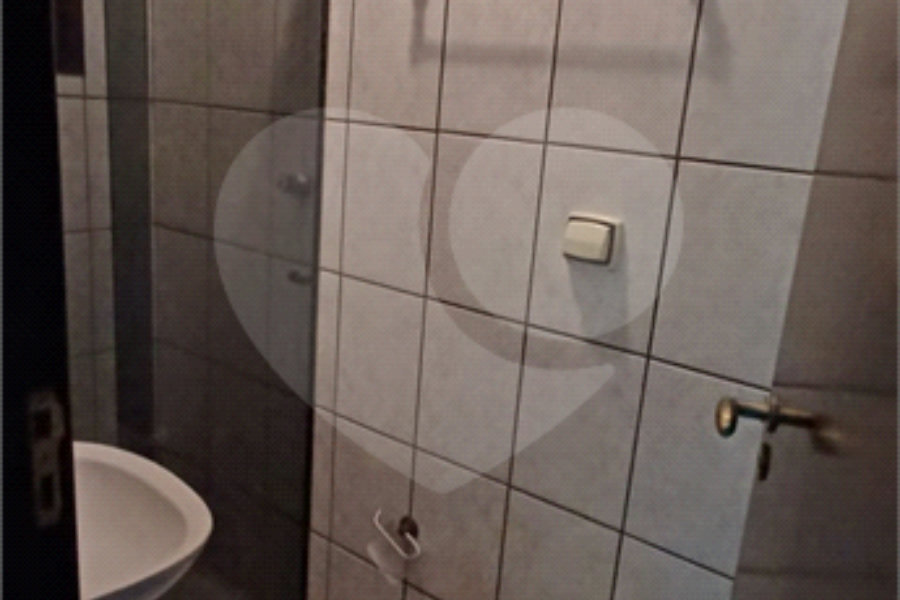 Sobrado à venda com 3 quartos, sendo 1 suíte, em Parque Renato Maia, Guarulhos, SP