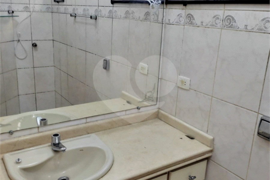 Sobrado à venda com 3 quartos, sendo 1 suíte,  em Vila Medeiros, São Paulo, SP