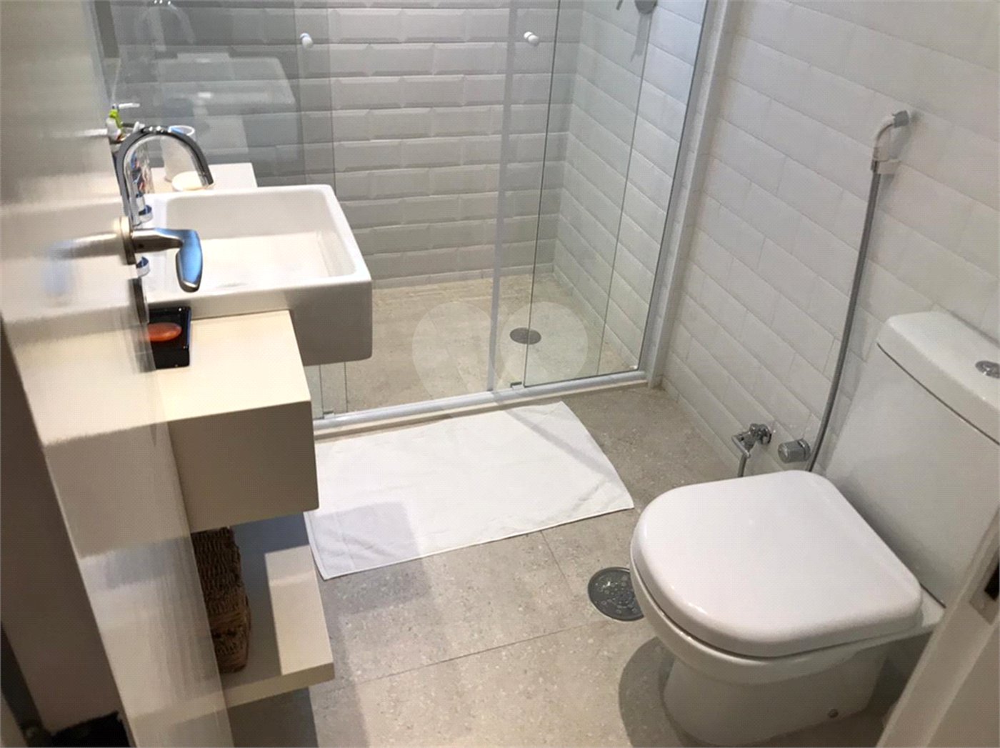 Apartamento à venda com 4 quartos, sendo 3 suítes, em Indianópolis, São Paulo, SP
