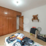 Casa à venda com 5 quartos, sendo 3 suítes, em Vila Santo Estéfano, São Paulo, SP