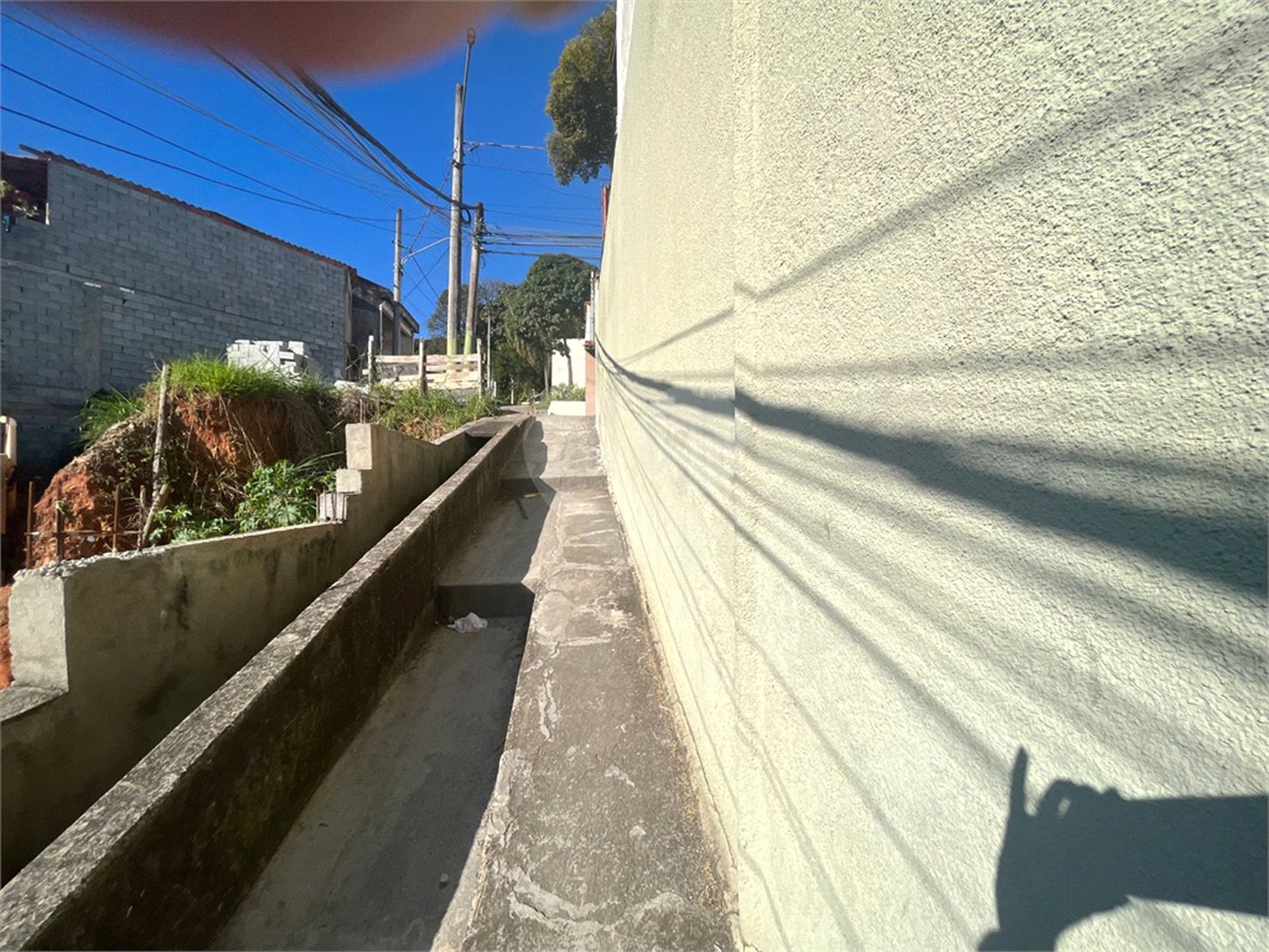 Sobrado à venda com 7 quartos, sendo 1 suíte, em Tremembé, São Paulo, SP