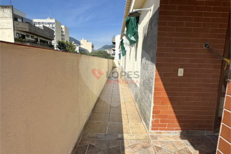 Cobertura à venda com 3 quartos, sendo 1 suíte, em Tijuca, Rio de Janeiro, RJ