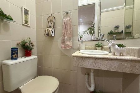 Casa à venda com 2 suítes no condomínio Village Palmas, São Paulo - SP