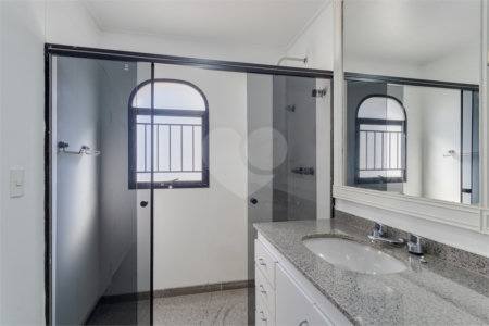 Apartamento à venda ou para alugar com 4 suítes em Alto da Boa Vista, São Paulo, SP