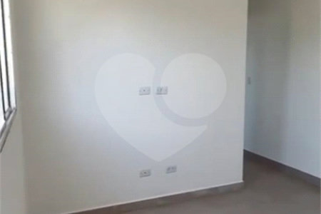 Casa à venda com 2 quartos em Chácara Holiday, Itaquaquecetuba, SP