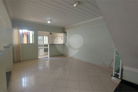 Sobrado à venda com 3 quartos, sendo 1 suíte, em Wanel Ville, Sorocaba, SP