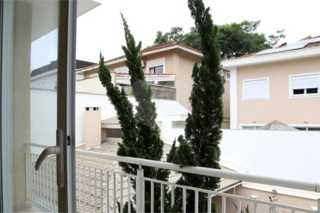 Casa à venda com 3 suítes no condomínio Residencial Morumbi, São Paulo - SP