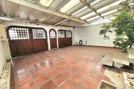 Casa com 3 dormitórios à venda, 198 m² por R$ 1.099.000,00 - Marapé - Santos/SP
