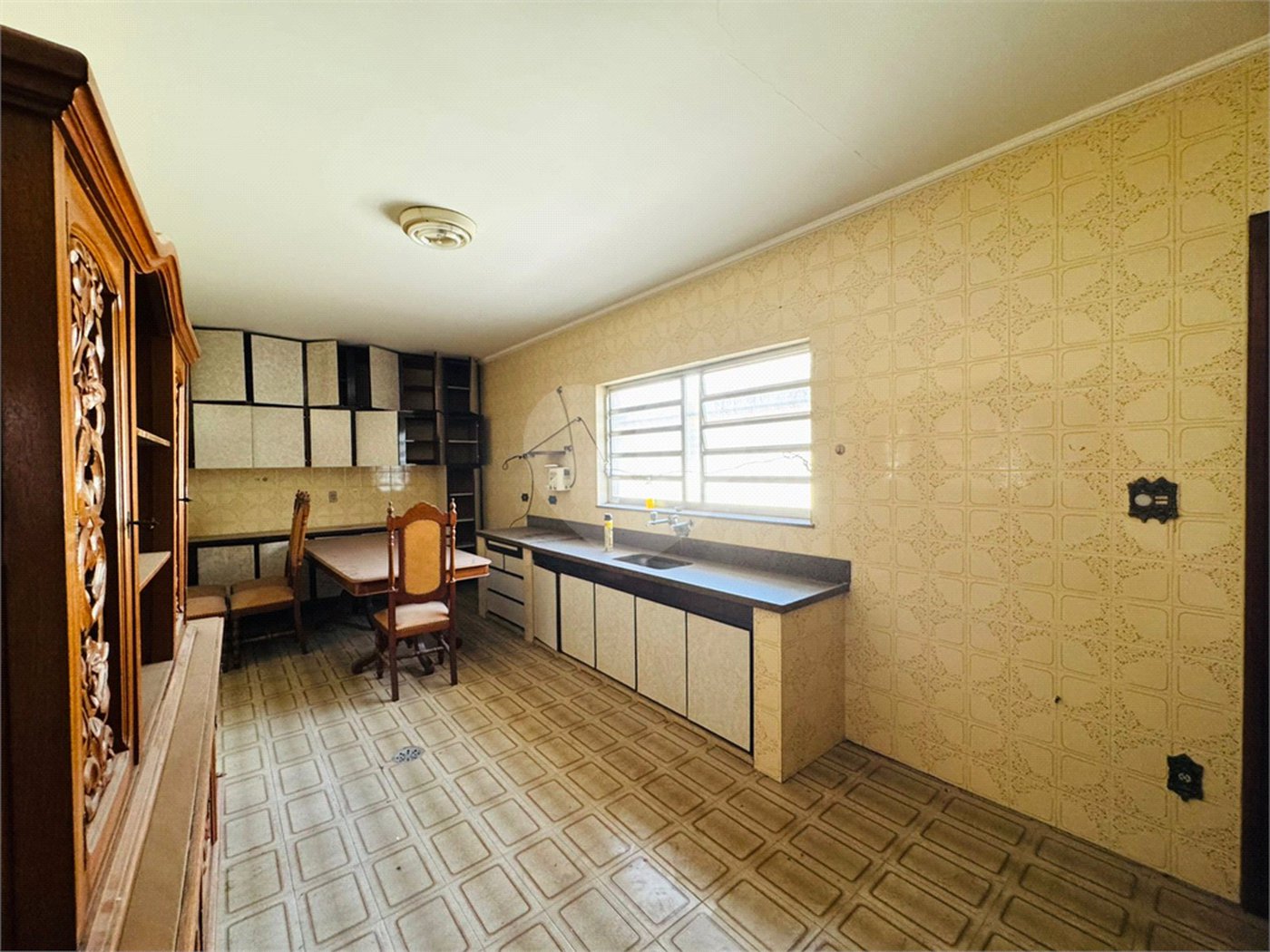 Casa à venda com 4 quartos, sendo 2 suítes,  em Vila Galvão, Guarulhos, SP