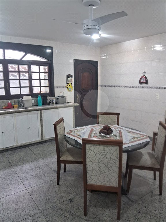 Casa à venda com 3 suítes, em Campo Grande, Rio de Janeiro, RJ