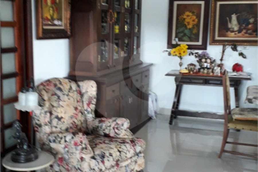 Casa à venda com 3 suítes no condomínio Gleba II, Mairiporã - SP