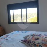 Casa à venda com 4 suítes no condomínio Vila Inglesa, Atibaia - SP