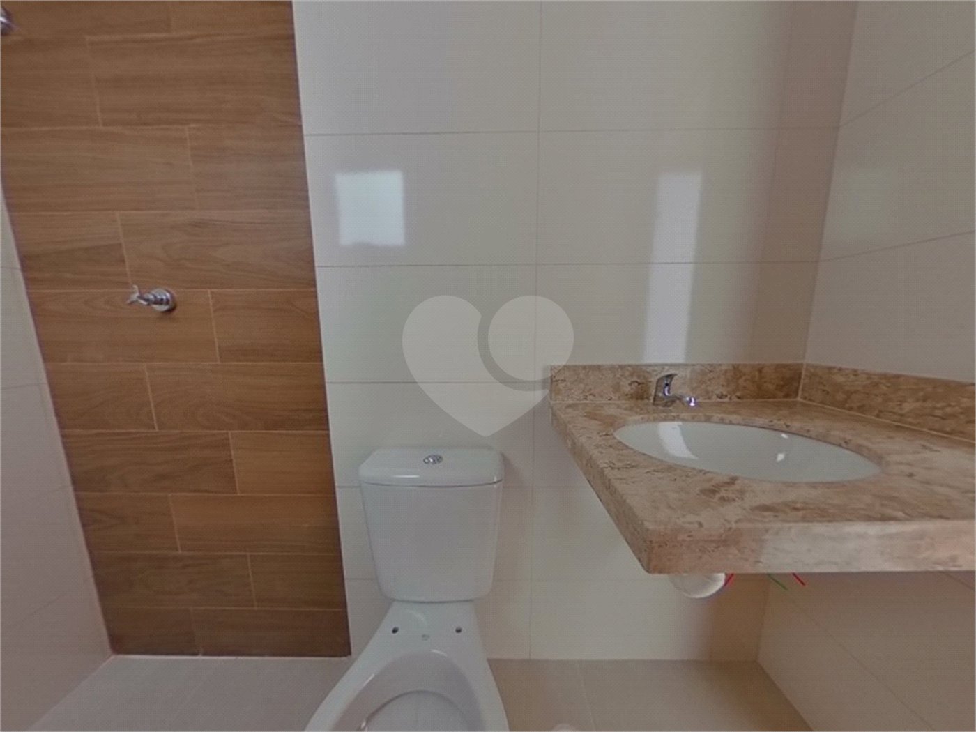 Casa à venda com 3 suítes no condomínio Residencial Gaya, São Paulo - SP