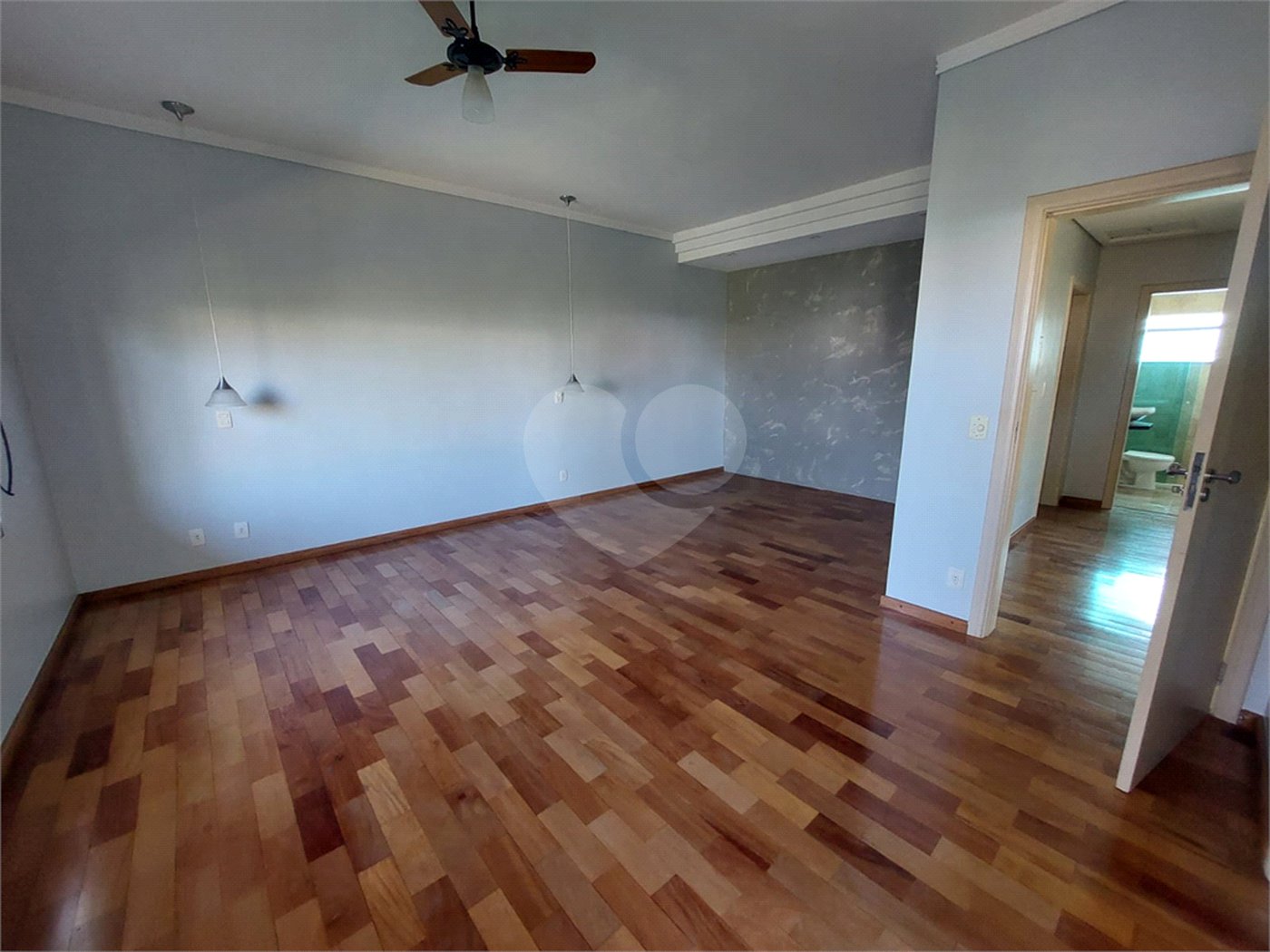 Casa à venda com 3 quartos, sendo 1 suíte, no condomínio Village Saint Clair, Sorocaba - SP