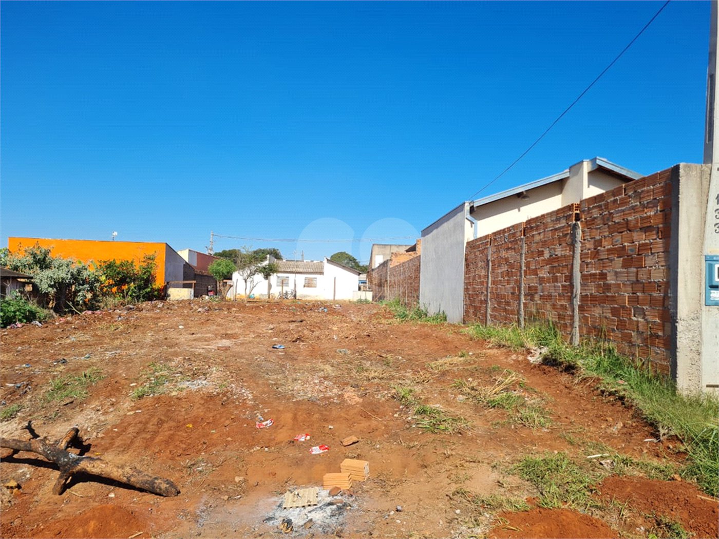 Casa à venda com 2 quartos em Parque das Hortências, Araraquara, SP