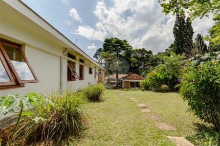 Casa Térrea à venda com 4 quartos, sendo 1 suíte, em Chácara Monte Alegre, São Paulo, SP