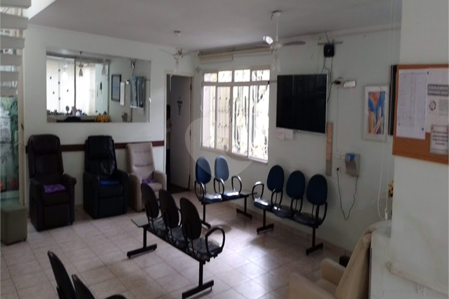 Sobrado à venda com 18 suítes em Vila Medeiros, São Paulo, SP