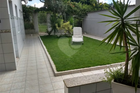 Casa à venda com 4 quartos, sendo 2 suítes, em Vila Petrópolis, Atibaia, SP