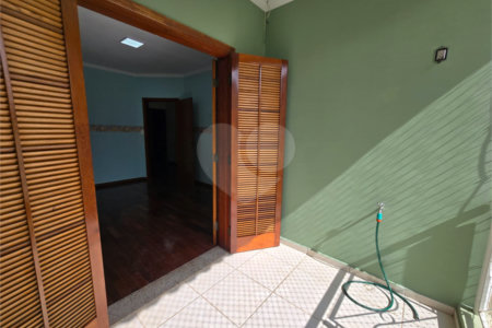 Casa para alugar com 4 quartos, sendo 3 suítes,  no condomínio Village Saint Claire, Sorocaba - SP