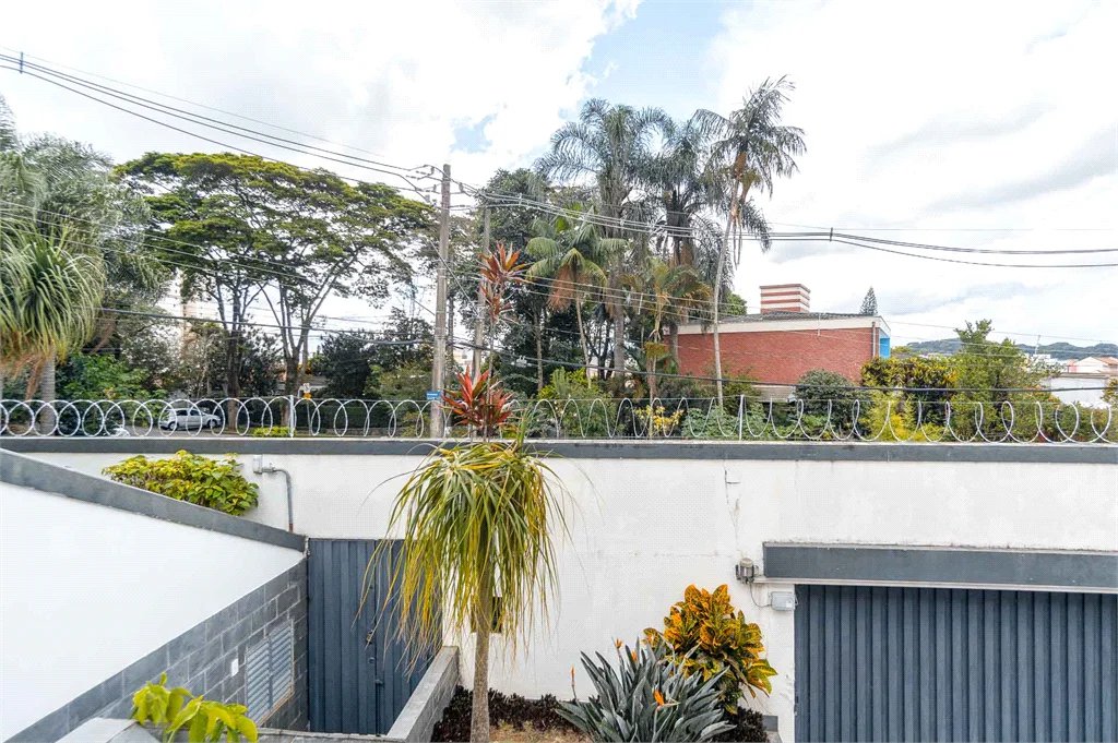 Casa Térrea à venda com 3 quartos, sendo 1 suíte, em Vila Inah, São Paulo, SP